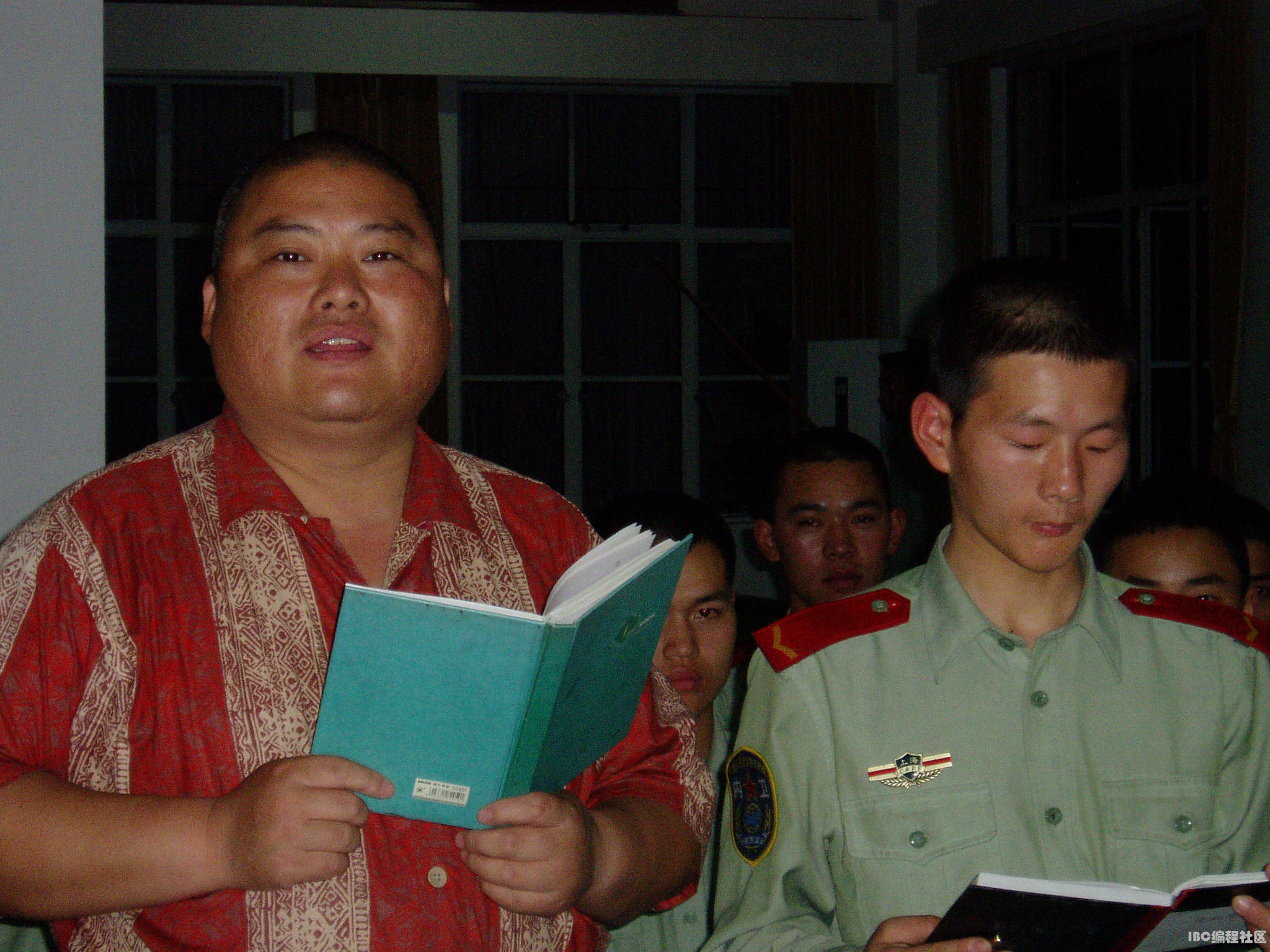 百度胖老师吧上海市公 安局轨道交通分局石宇玉老师求救  抖音快手百度贴吧百科图片视频知道搜索上海胖老师 ...