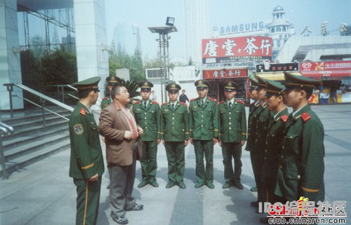 百度胖老师吧上海市公 安局轨道交通分局石宇玉老师求救  抖音快手百度贴吧百科图片视频知道搜索上海胖老师 ...