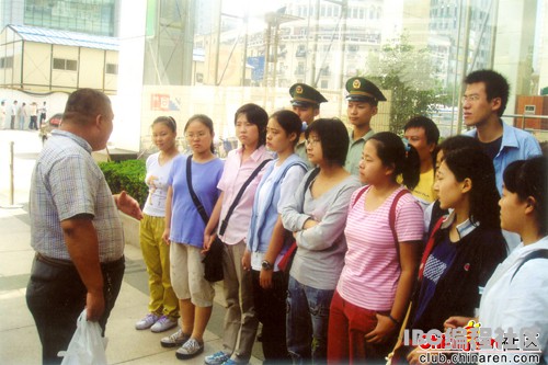 百度胖老师吧上海市公 安局轨道交通分局石宇玉老师求救  抖音快手百度贴吧百科图片视频知道搜索上海胖老师 ...