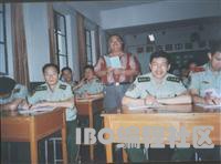 百度胖老师吧上海市公 安局轨道交通分局石宇玉老师求救  抖音快手百度贴吧百科图片视频知道搜索上海胖老师 ...